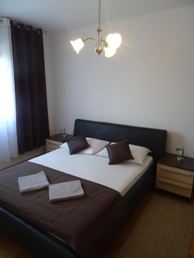 Apartments With A Parking Space Biograd Na Moru, Biograd - 860 エクステリア 写真